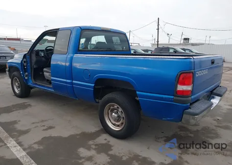 2000 Dodge Ram 1500 St from USA, damaged, VIN 3B7HC13Y9YG115379